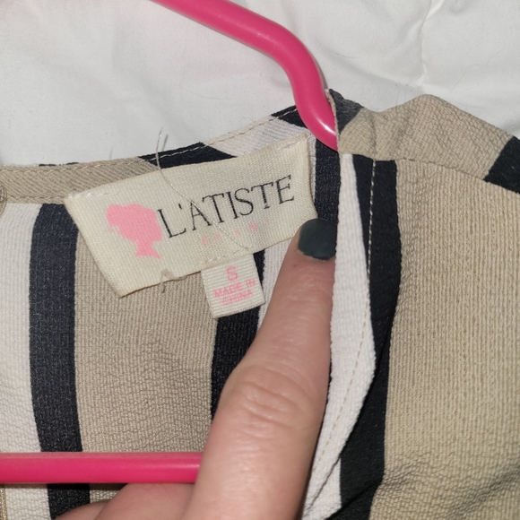 Super cute romper - Picture 2 of 2